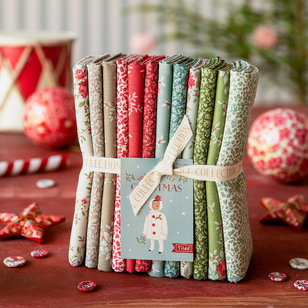 Merry Little Christmas Blenders Fat Quarter Bundle
