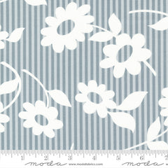Concrete Jungle - Mod Daisy - White