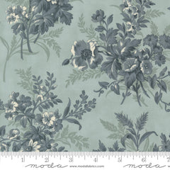 Breathtaking Blues – Garden Bouquet – Mist