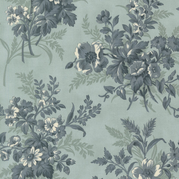 Breathtaking Blues – Garden Bouquet – Mist