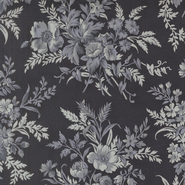 Breathtaking Blues – Garden Bouquet – Midnight