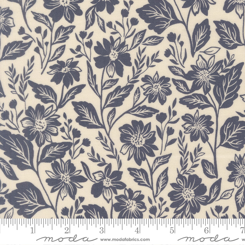 True Love - Romance Blooms - Cream