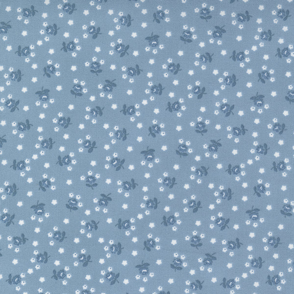 Nantucket Summer - Fairground Small Floral Light Blue