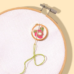 SOHMO Magnetic Needle Minder - Embroidery Hoop