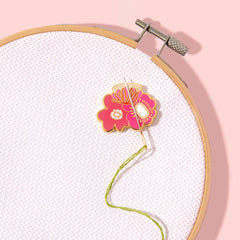 SOHMO Magnetic Needle Minder - Blooms in Pink