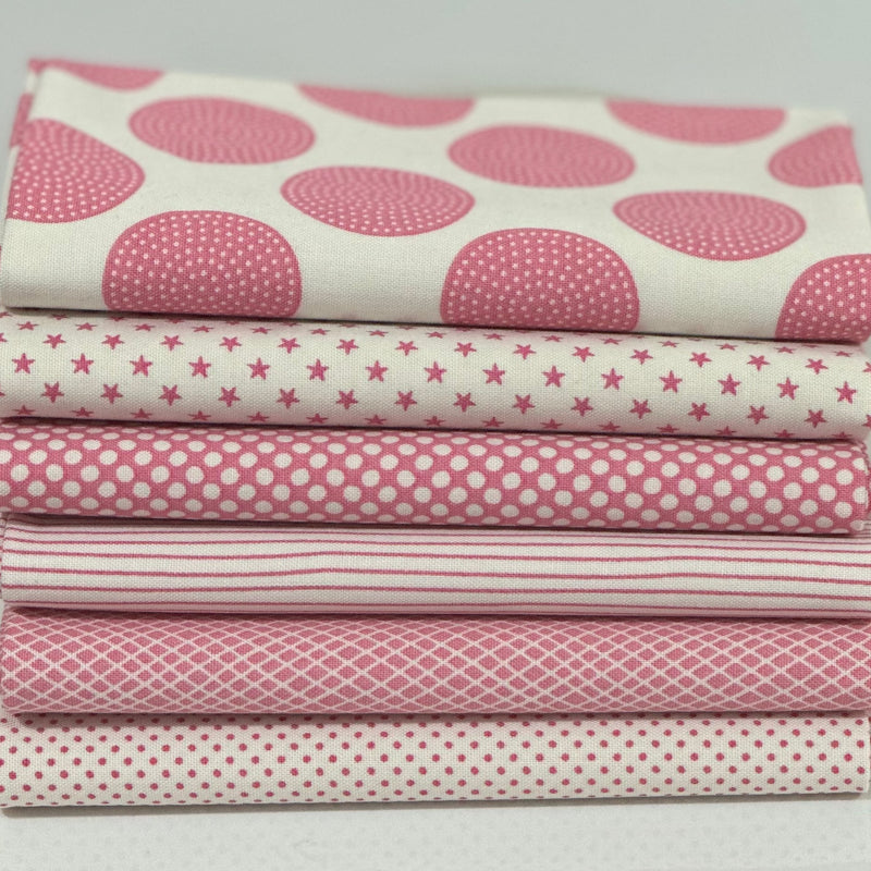 Tilda Basics Fat Quarter Bundle in Pinks - 6 pieces