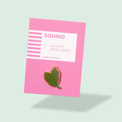 SOHMO Magnetic Needle Minder - Tropical Leaves