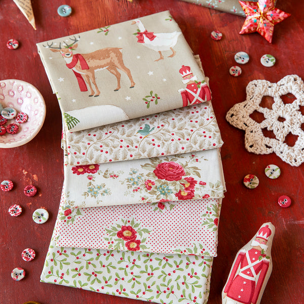 Tilda Merry Little Christmas Fat Quarter Bundle - Cream