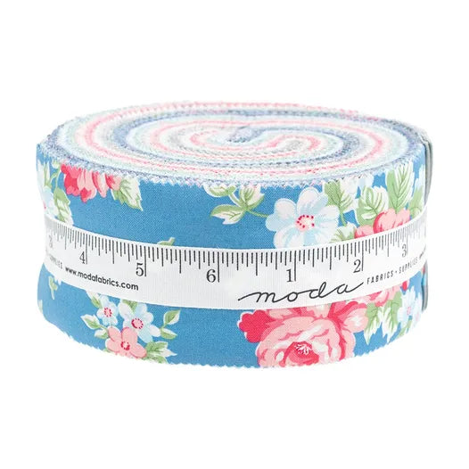 A Cat Named Stitch - 2.5 inch Jelly Roll - 40 pieces