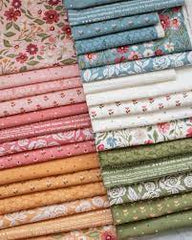 Wild Honey Fat Quarter Bundle - 30 pieces