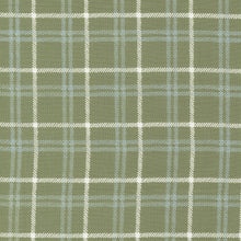 Load image into Gallery viewer, Christmas Eve - Yuletide - Pine
